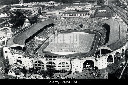 Portsmouth gegen Wolverhampton Wanderers, FA Cup-Finale, Wembley, 120.000 Menschenmenge Stockfoto