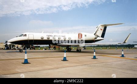 Fuerza Aerea de Chile - Gulfstream G-IV 911 (msn 1089), RAF Fairford für die Royal International Air Tattoo am 20. Juli 2002. (Fuerza Aerea de Chile - Chileische Luftwaffe) Stockfoto