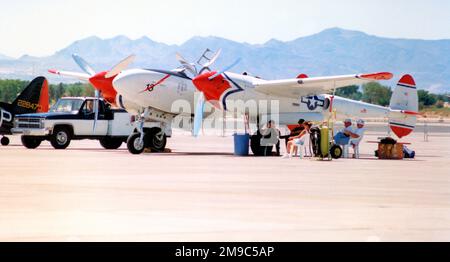 Lockheed F-5G Lightning N25Y / '13' (msn 422-8509), auf der Las Vegas Golden Air Tattoo, am 26. April 1997. Stockfoto