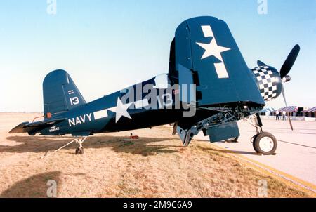 Goodyear FG-1D Corsair N9964Z (msn 3729, ex BuAer 92468), von der Confederate Air Force, am Midland Airport am 8-10. Oktober 1992. Stockfoto