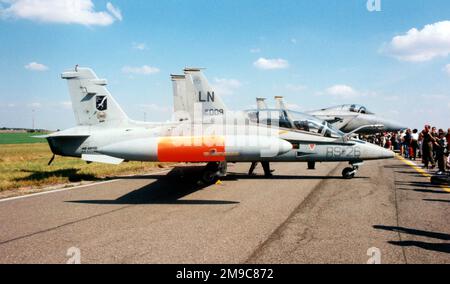 Aeronautica Militare - Aermacchi MB.339CD MM55062 / RS-26 (msn 6859), von RSV (Reparto Sperimentale Volo - Experimental Flight Unit). (Aeronautica Militare - Italienische Luftwaffe) Stockfoto