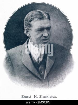 Sir Ernest Henry Shackleton (1874-1922), ein anglo-irischer Entdecker der Antarktis, der drei britische Expeditionen in die Antarktis führte. Stockfoto