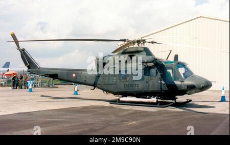 Aviazione dell'Esercito - Agusta-Bell ab-412 MM81197 - E.I.45 4 (msn 25536), auf der Royal International Air Tattoo - RAF Fairford, 20. Juli 2002. (Aviazione dell'Esercito - AVES - Italian Army Aviation) Stockfoto