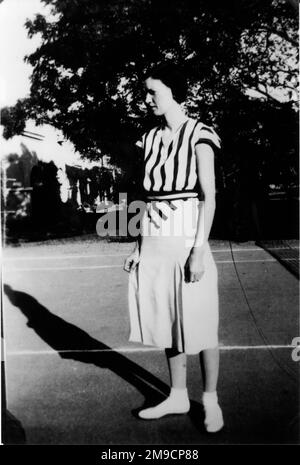 Die Dame auf dem Tennisplatz in Indien. Stockfoto