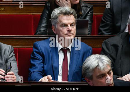 Paris, Frankreich. 17. Januar 2023. Staatssekretär der Kommunistischen Partei Frankreichs Fabien Roussel während einer Fragestunde an die Regierung in der Pariser Nationalversammlung am 17. Januar 2023. Kredit: Victor Joly/Alamy Live News Stockfoto