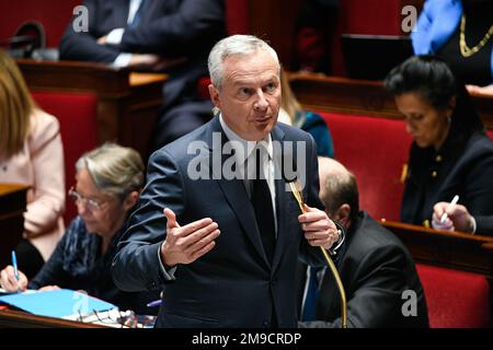 Paris, Frankreich. 17. Januar 2023. Französischer Wirtschafts- und Finanzminister Bruno Le Maire anlässlich einer Fragestunde an die Regierung in der Pariser Nationalversammlung am 17. Januar 2023. Kredit: Victor Joly/Alamy Live News Stockfoto