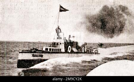 Turbinia – das erste Dampfschiff mit Dampfturbinenantrieb. Turbinia wurde 1894 als Versuchsschiff gebaut und war damals das schnellste Schiff der Welt. Dramatische Demonstration beim Spithead Navy Review 1897. Heute wird Turbinia im Discovery Museum in Newcastle-upon-Tyne ausgestellt. Hier bei einer Fahrt mit 35 Knoten. Stockfoto