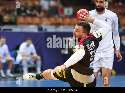 Kattowitz, Polen. 17. Januar 2023. Handball: Weltmeisterschaft, Algerien - Deutschland, Vorrunde, Gruppe E, Spieltag 3 bei Spodek Katowice. Der deutsche Spieler Jannik Kohlbacher wirft. Kredit: Jan Woitas/dpa/Alamy Live News Stockfoto