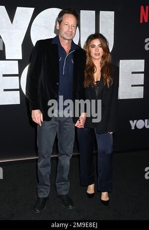 Westwood, USA. 17. Januar 2023. David Duchovny und Monique Pendleberry kommen am 17. Januar 2023 auf Netflix's Los Angeles Premiere von „You People“ im Regency Village Theatre in Westwood, Kalifornien, an. © Tammie Arroyo/AFF-USA.com Guthaben: AFF/Alamy Live News Stockfoto