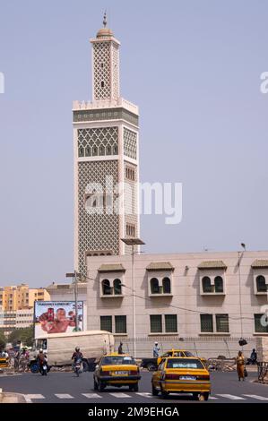 Minarett der Großen Moschee von Dakar im Senegal Stockfoto