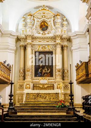 Das Gemälde „Nativita“ della Vergine Maria“ aus dem 17. Jahrhundert von Giacinto Brandi? In der Presbyterie der Syrakischen Kathedrale - Syrakus, Sizilien, Italien Stockfoto