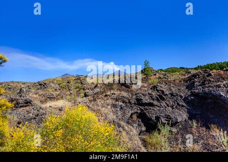 Weiter Blick auf den Ätna, Europas höchsten Vulkan Stockfoto