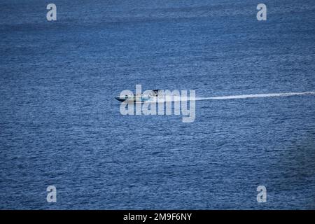 Küste entlang des Fischerdorfes Anse La Raye in St. Lucia. Stockfoto