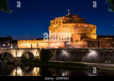 ROM, ITALIEN - 29. JUNI 2019: Castel Sant'Angelo (Engelsburg) oder Mausoleum des Hadrian in Rom, Italien. Stockfoto