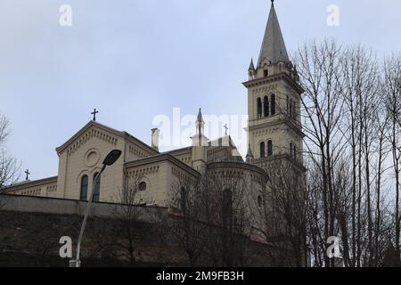 Klosterkirche in Sighisoara, verewigt in verschiedenen Winkeln Stockfoto