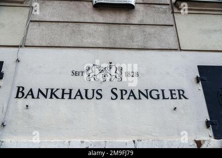 Wien, Österreich - 14. Oktober 2022: Schild und Logo des Bankhausspanglers in Innere Stadt, Wien, Österreich Stockfoto