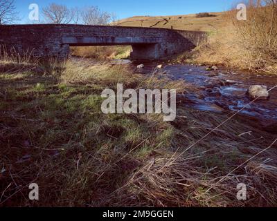 Betonbrücke über Bardale Beck in Marsett Lane, Hawes, North Yorkshire Stockfoto