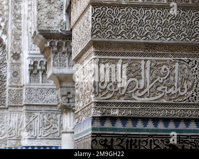 Blick auf das Al-Attarine Madrasa in Fez, Marokko Stockfoto