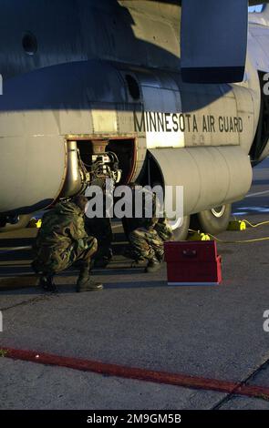 010924-F-5171M-024. Basis: Minneapolis-St Paul IAP/Ars Bundesstaat: Minnesota (MN) Land: Szene der Vereinigten Staaten von Amerika (USA) Hauptkommando gezeigt: AMC Stockfoto