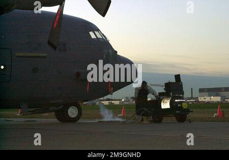 011005-F-5171M-028. Basis: Minneapolis-St Paul IAP/Ars Bundesstaat: Minnesota (MN) Land: Szene der Vereinigten Staaten von Amerika (USA) Hauptkommando gezeigt: AMC Stockfoto