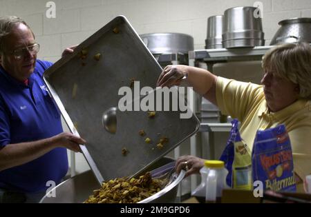 011010-F-5171M-049. Basis: Minneapolis-St Paul IAP/Ars Bundesstaat: Minnesota (MN) Land: Szene der Vereinigten Staaten von Amerika (USA) Hauptkommando gezeigt: AMC Stockfoto