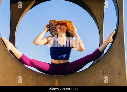 Schlangenmensch mit Sonnenbrille, Seattle, Washington State, USA Stockfoto