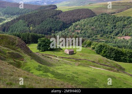 Bellhagg-Scheune im Woodlands Valley, Nationalpark Peak District, Derbyshire, England. Stockfoto