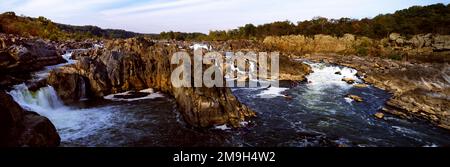 Landschaft mit Blick auf Wasserfälle am Potomac River, Great Falls Park, Maryland, USA Stockfoto