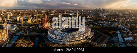 Luftaufnahme des London Stadium, Queen Elizabeth Olympic Park, London, England, Großbritannien Stockfoto