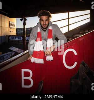 Barry Cotter unterzeichnet für Barnsley ein 3,5-Jahres-Angebot in Oakwell, Barnsley, Großbritannien. 18. Januar 2023. (Foto von Mark Cosgrove/News Images) in Barnsley, Großbritannien, am 1/18/2023. (Foto: Mark Cosgrove/News Images/Sipa USA) Guthaben: SIPA USA/Alamy Live News Stockfoto