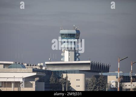 Otopeni, Rumänien - 17. Januar 2023: Internationaler Flughafen Henri Coanda. Stockfoto