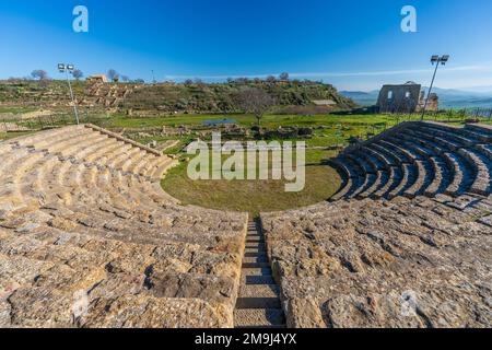 Blick auf das Theater der antiken griechischen Stadt Morgantina (Sizilien) Stockfoto