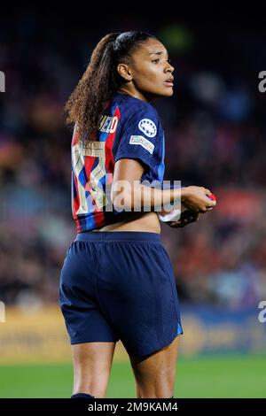 BARCELONA – DEZ. 21: Salma Paralluelo in Aktion während des UEFA Women's Champions League-Spiels zwischen dem FC Barcelona und dem FC Rosengard auf der Spotify Cam Stockfoto