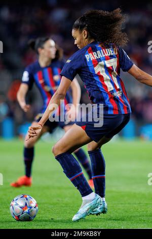 BARCELONA – DEZ. 21: Salma Paralluelo in Aktion während des UEFA Women's Champions League-Spiels zwischen dem FC Barcelona und dem FC Rosengard auf der Spotify Cam Stockfoto