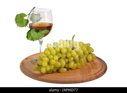 Reife Trauben mit einem Glas Traubensaft auf der isolierten Stockfoto