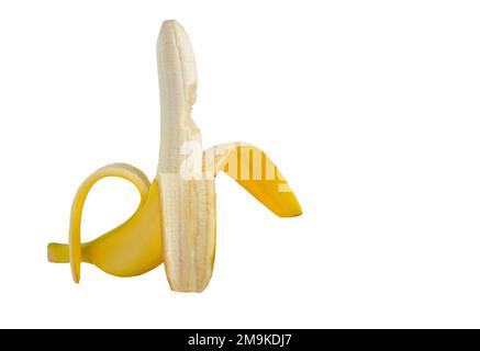 Halb geschälte Banane isoliert auf weißem Hintergrund Stockfoto