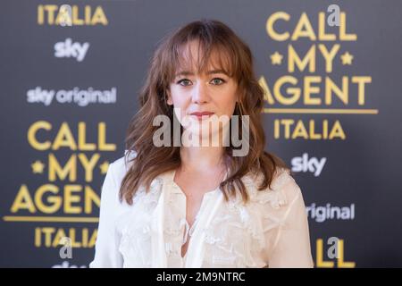 Italien, Italien. 18. Januar 2023. Die Schauspielerin Sara Lazzaro nimmt an der Fotokonferenz der fernsehserie „Call my Agent - Italy“ im Space Cinema Moderno in Rom Teil (Foto: Matteo Nardone/Pacific Press) Kredit: Pacific Press Production Corp./Alamy Live News Stockfoto