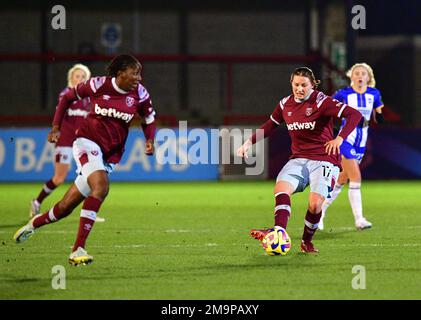 Crawley, Großbritannien. 18. Januar 2023. Mel Filis von West Ham United während des FA Women's League Cup Gruppe C zwischen Brighton & Hove Albion Women und West Ham United Ladies im People's Pension Stadium am 18. 2023. Januar in Crawley, Großbritannien. (Foto von Jeff Mood/phcimages.com) Kredit: PHC Images/Alamy Live News Stockfoto