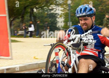 031026-M-8049T-040. Bundesstaat: District of Columbia (DC) Land: Vereinigte Staaten von Amerika (USA) Stockfoto