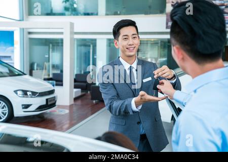 Junge Leute in der 4-s-Werkstatt Stockfoto