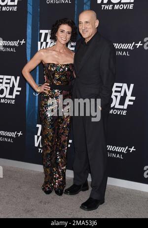 Melissa Ponzio und Kenny Alfonso kommen am 18. Januar 2023 zum Paramount+'s „Teen Wolf: The Movie“ Los Angeles Premiere im Harmony Gold Theater in Hollywood, Kalifornien. © Janet Gough / AFF-USA.COM Stockfoto
