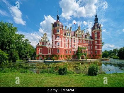 Neuer Palast, Muskau-Park, Prince Pueckler-Park, UNESCO-Weltkulturerbe, Bad Muskau, Sachsen, Deutschland Stockfoto