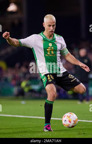 Sevilla, Spanien. 18., Januar 2023. Sergio Canales (10) von Real Betis während des Spiels Copa del Rey zwischen Real Betis und Osasuna im Estadio Benito Villamarin in Sevilla. (Foto: Gonzales Photo - Jesus Ruiz Medina). Stockfoto