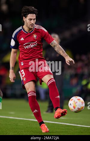 Sevilla, Spanien. 18. Januar 2023. Juan Cruz (3) von Osasuna, gesehen während des Spiels Copa del Rey zwischen Real Betis und Osasuna im Estadio Benito Villamarin in Sevilla. (Foto: Gonzales Photo/Alamy Live News Stockfoto