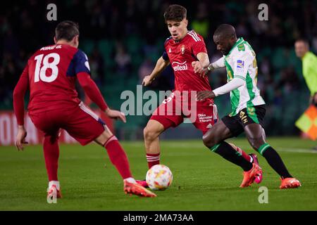 Sevilla, Spanien. 18. Januar 2023. Abdessamad Ezzalzouli (12) von Osasuna während des Spiels Copa del Rey zwischen Real Betis und Osasuna im Estadio Benito Villamarin in Sevilla. (Foto: Gonzales Photo/Alamy Live News Stockfoto