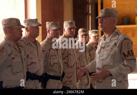 051007-A-6430B-001. Operation/Serie: IRAKISCHE FREIHEITSBASIS: Anaconda Staat: Balad Country: Irak (IRQ) Hauptkommando gezeigt: SÜDOSTEN Stockfoto