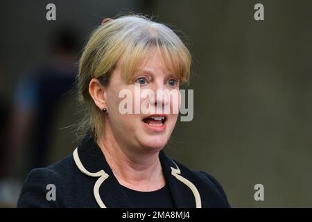 Edinburgh Scotland, UK 19. Januar 2023 Shona Robison im Schottischen Parlament. Live-Nachrichten von sst/alamy Stockfoto