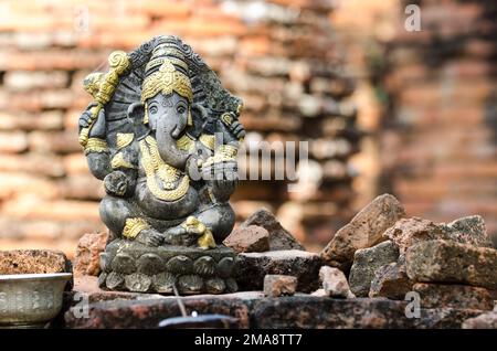 Ein weicher Fokus einer Ganesha-Figur in einem hinduistischen Tempel Stockfoto