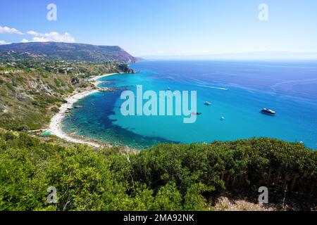 Kalabrienküste mit Capo Vaticano, Italien Stockfoto
