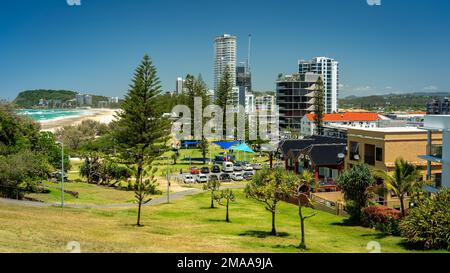 Gold Coast, Queensland, Australien - Miami Vorort vom North Burleigh Lookout aus gesehen Stockfoto